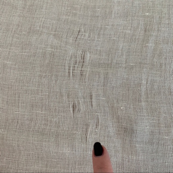 Cream scarf - Picture 7 of 8